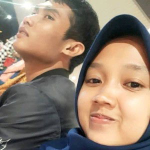 Ayu Saputri profile icon