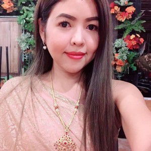 Crystal Kaewpaluk profile icon