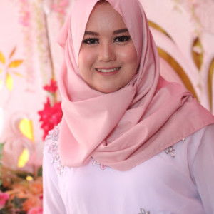 Risky Nuraeni profile icon