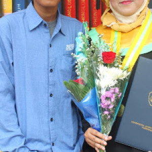 indah safitri profile icon