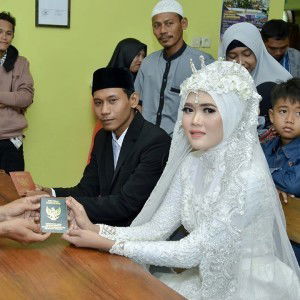 Fefi Winda Sari profile icon