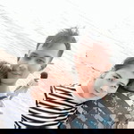 ผู้หญิงตัวเล็ก ตัวเล็กเล็ก profile icon