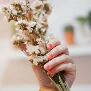 Eva Nur Febriyanti profile icon