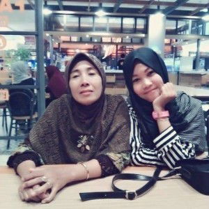 Riia Maryana SuhaLi profile icon