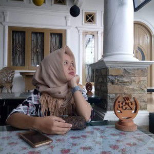 Dwi Anjar Sari profile icon