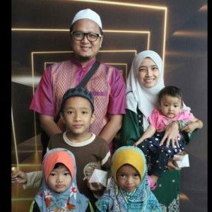 Fara Farsyad profile icon