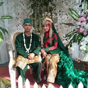 Desy Anggraini profile icon