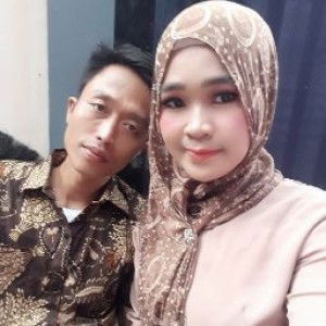 Dewi Lestari putri profile icon