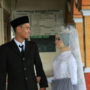 Agustina Purwaningsih profile icon