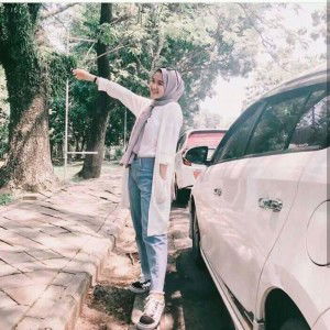 Titis Parlina profile icon