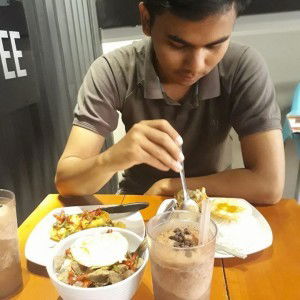 Erik Apriana Sutisna profile icon