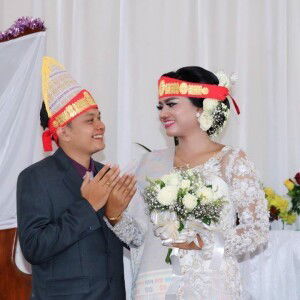 Resti Panggabean profile icon