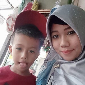 Isty Khafidi profile icon