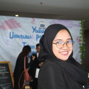Intan Fhabian profile icon