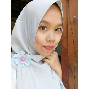 Riska Fibriyani profile icon