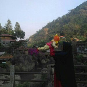 Raina Lestary profile icon