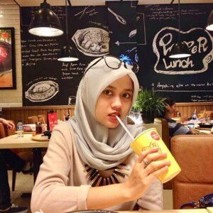 Gladys Eka Oktavia profile icon