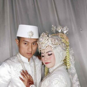 dewi lestari profile icon