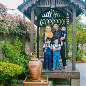 Amira Zainal Abidin profile icon