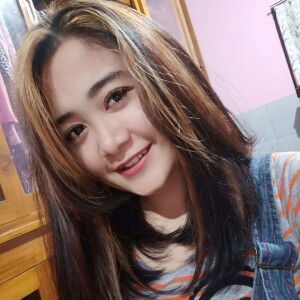 Ayu Tri Susanti profile icon