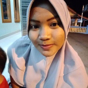 Ayu Lestari profile icon