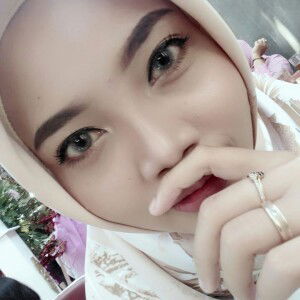 Desy Ratna'dewi profile icon