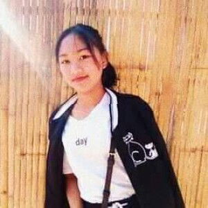 หมี่ เอ๋อ profile icon