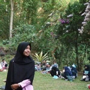 Euis Siti Nurhayati profile icon