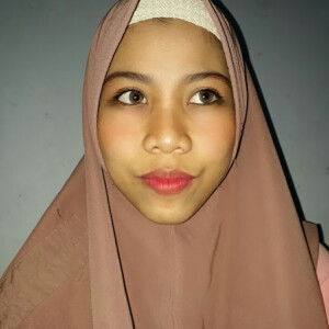 Siti Umi Hanik Official profile icon