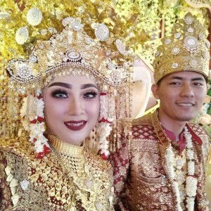 Seli Warni profile icon