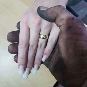 Niarti Nengsi profile icon