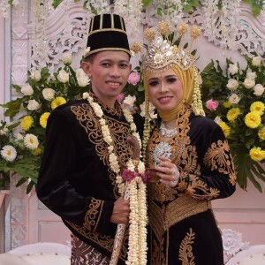 Indah Wiyanti profile icon