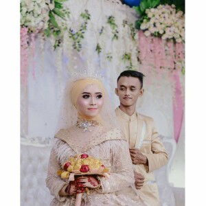 Putri Cahya Ningrum profile icon