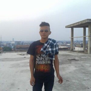 Tutik Sari profile icon