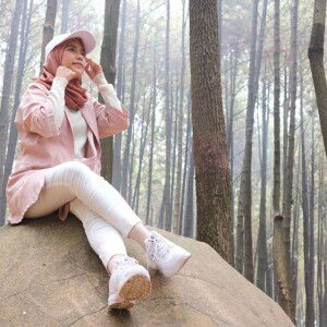 Nur Ramadhani Putri profile icon