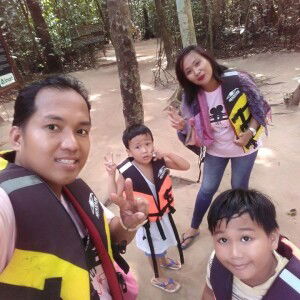 Albert Flores profile icon