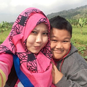 vika andini sari profile icon