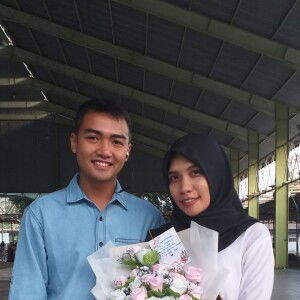 Elly Andriani profile icon