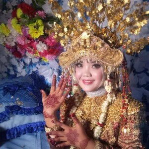 Desi Efriyani profile icon