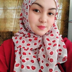 Esther Florizah profile icon