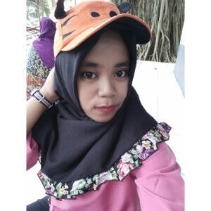 Resti Laili profile icon