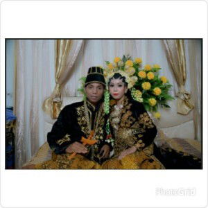 Astrie Lestari profile icon