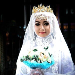 Suci Cahaya Dewi profile icon