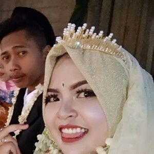 dewi martiasari profile icon