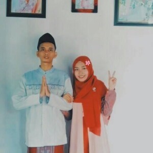 Luluk Rohmania profile icon