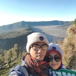 Santi Dwi Rahayu profile icon