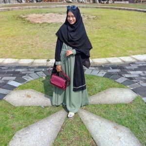 Alia Ristiana profile icon