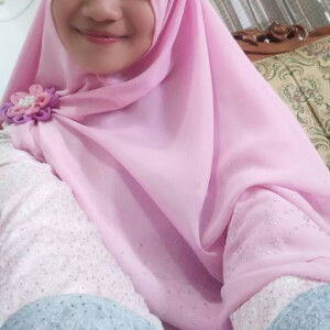 Rahmi Hayati profile icon