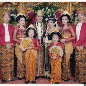 Dwi Haryati profile icon