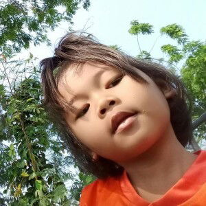 Bow Satinee profile icon